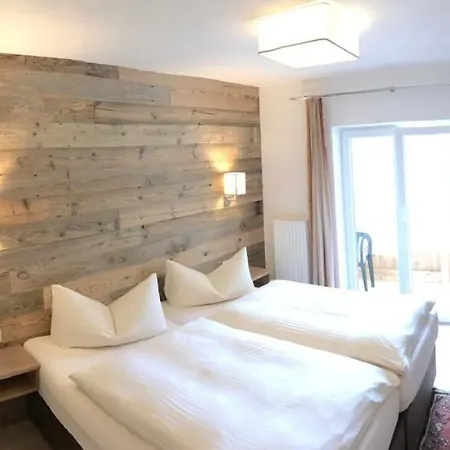 Waldegg בית הארחה