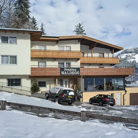 Waldegg בית הארחה 3*